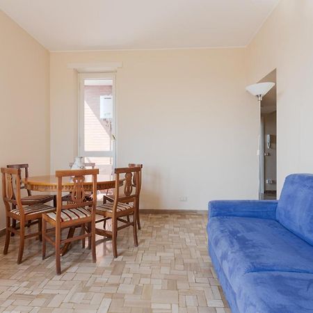Milano - Roomy Apartment 300 M From M3 Affori Fn! Buitenkant foto