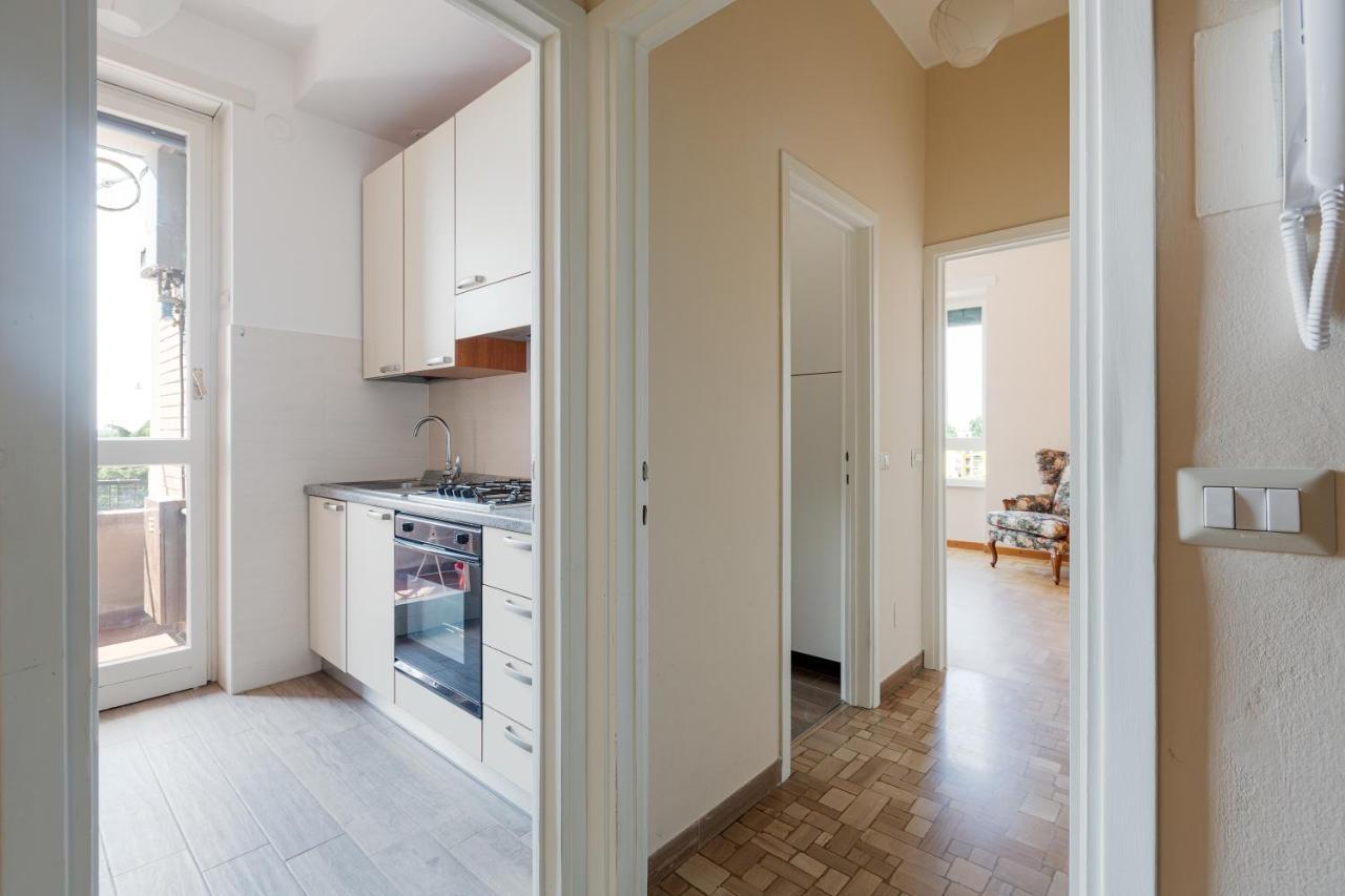 Milano - Roomy Apartment 300 M From M3 Affori Fn! Buitenkant foto